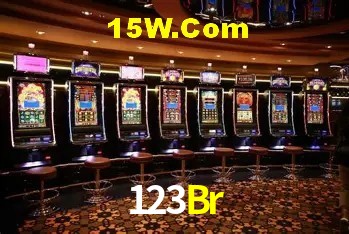 A Ascensão dos Esportes Eletrônicos: Um Novo Paradigma no Entretenimento